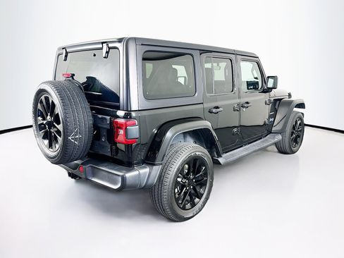 Used 2023 Jeep Wrangler Sahara w/ Cold Weather Group AWD/4WD image 9