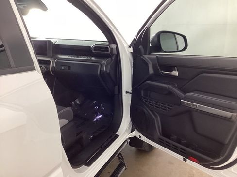 Used 2024 Toyota Tacoma TRD Off-Road AWD/4WD image 19