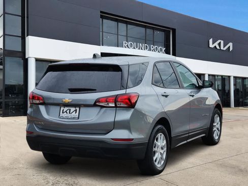Used 2024 Chevrolet Equinox LS w/ LS Convenience Package FWD image 6