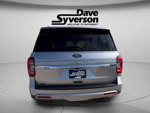 Used 2024 Ford Expedition Limited AWD/4WD image 6