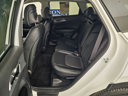 Used 2025 Kia Sportage SX FWD image 23