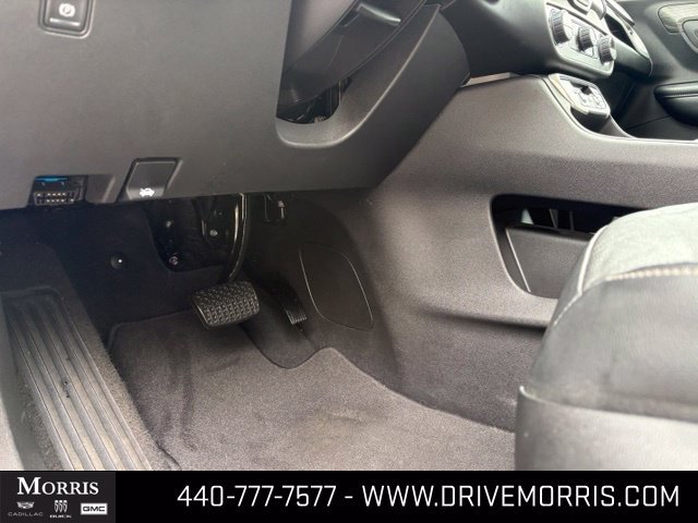 Used 2023 GMC Terrain SLT w/ Infotainment Package II AWD/4WD image 31