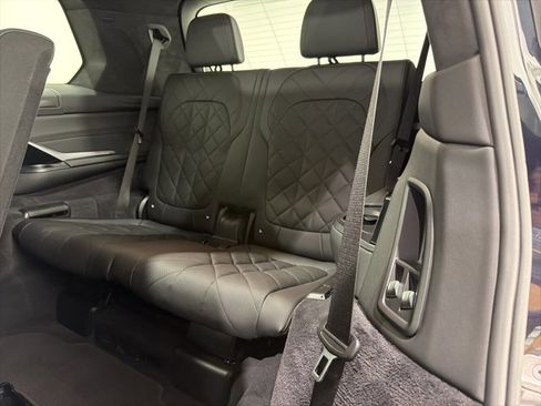 Certified 2023 BMW X7 xDrive40i w/ M Sport Package image 19