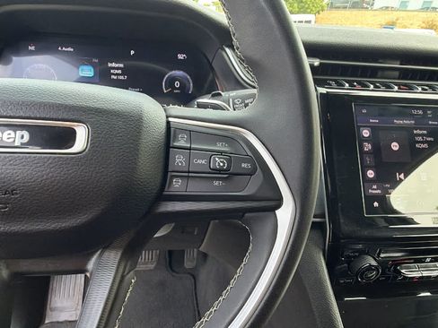 Used 2023 Jeep Grand Cherokee Laredo RWD image 20