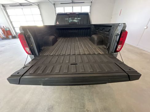 Used 2020 GMC Sierra 1500 Elevation w/ Elevation Value Package AWD/4WD image 23
