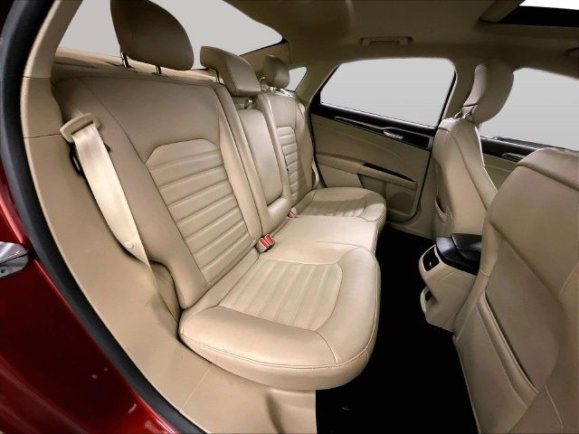 Used 2014 Ford Fusion SE w/ Equipment Group 202A FWD image 27