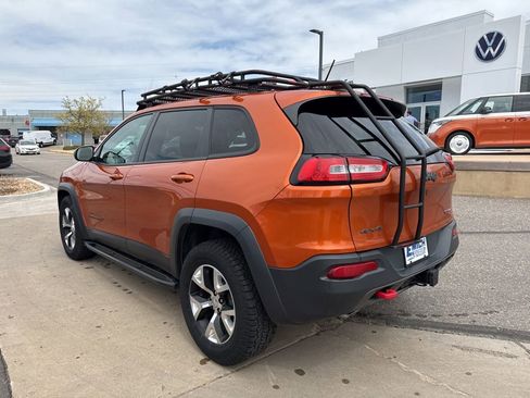 Used 2015 Jeep Cherokee Trailhawk w/ Comfort/Convenience Group image 3