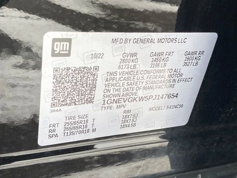 Certified 2023 Chevrolet Traverse LT w/ LPO, Floor Liner Package image 24