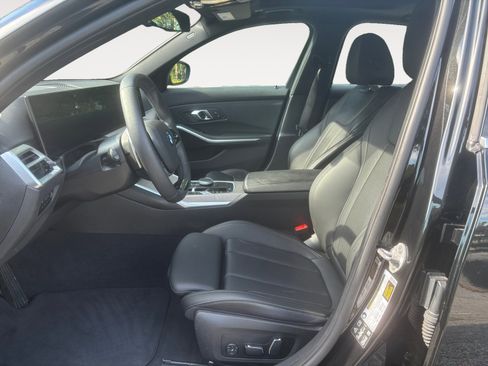 Used 2025 BMW 330i xDrive Sedan image 9