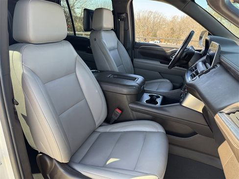 Used 2021 Chevrolet Tahoe Z71 w/ Rear Media and Nav Package image 25