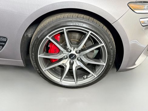 Used 2025 Genesis G70 2.5T RWD image 32
