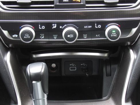 Used 2021 Honda Accord Sport image 27