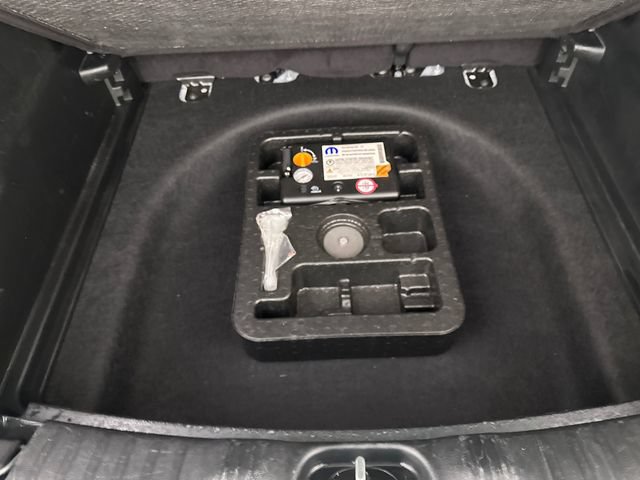 Certified 2024 Jeep Compass Latitude AWD/4WD image 22