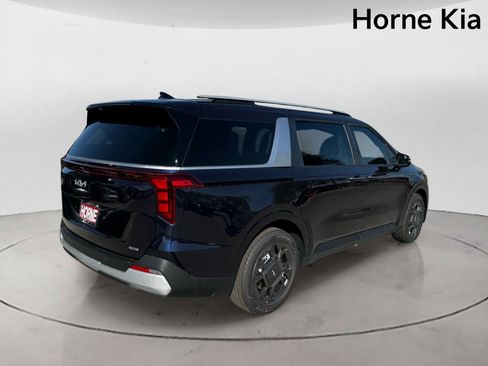 New 2026 Kia Carnival EX FWD image 4