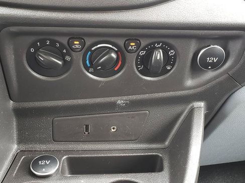 Used 2016 Ford Transit 250 130 Low Roof RWD image 22