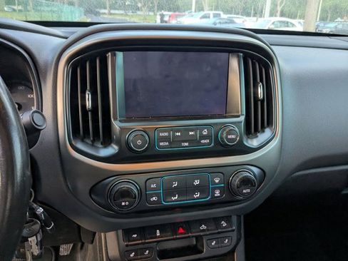 Used 2018 Chevrolet Colorado Z71 image 10