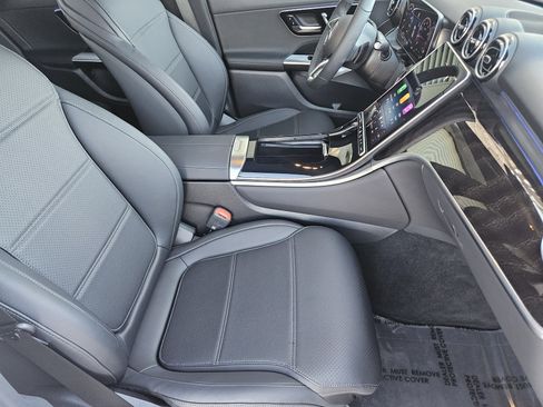 Used 2026 Mercedes-Benz GLC 300 4MATIC image 14