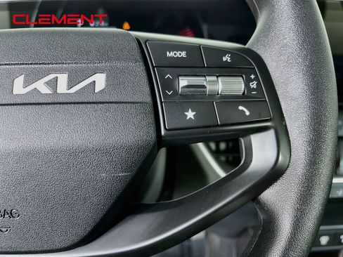 Used 2025 Kia K4 FWD image 16