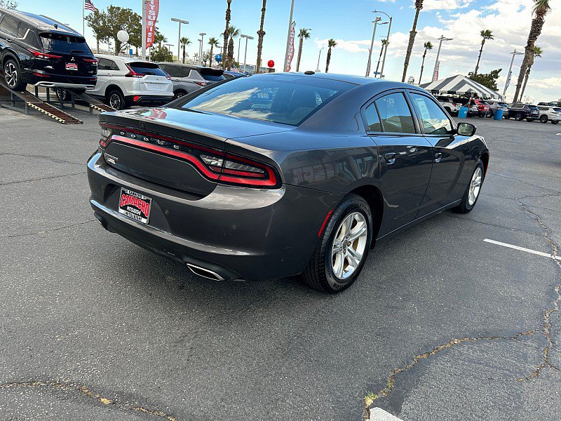 Used 2022 Dodge Charger SXT RWD image 5