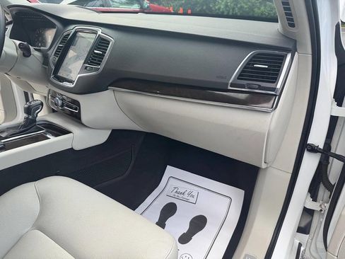 Used 2019 Volvo XC90 T6 Momentum w/ Advanced Package image 31