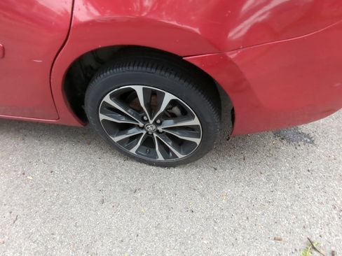 Used 2017 Toyota Corolla SE w/ Carpet Mat Package (TMS) FWD image 5