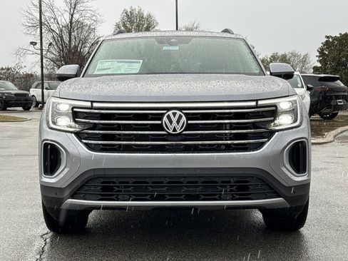 New 2026 Volkswagen Atlas SE image 8