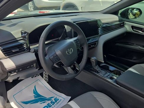 Used 2025 Toyota Camry LE FWD image 5
