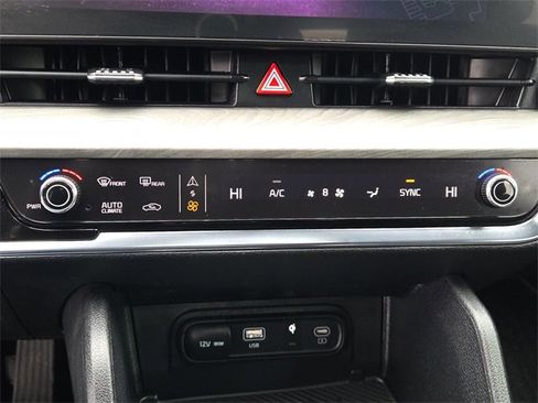 Used 2024 Kia Sportage X-Line w/ X-Line Premium Package image 22