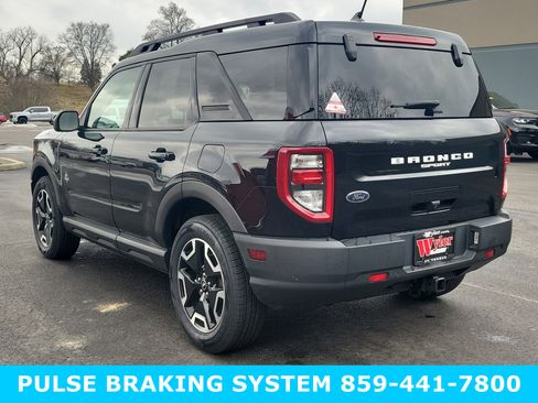 Used 2022 Ford Bronco Sport Outer Banks w/ Tech Package image 4