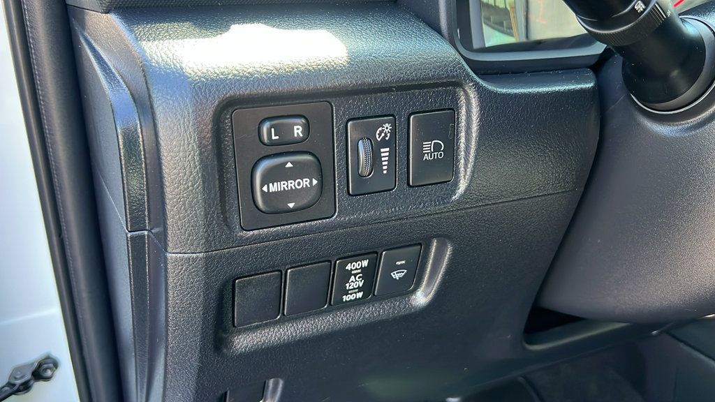 Used 2024 Toyota 4Runner SR5 AWD/4WD image 16