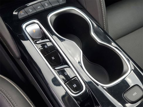 Certified 2021 Buick Envision Essence w/ Technology Package I image 35