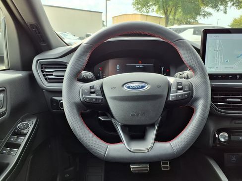 Used 2023 Ford Escape ST-Line w/ Tech Pack #1 FWD image 18