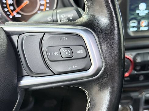 Used 2020 Jeep Gladiator Overland AWD/4WD image 42