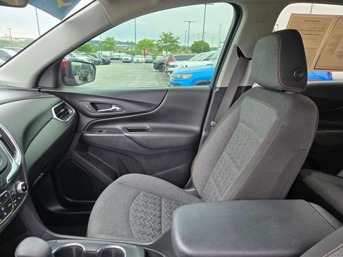 Used 2022 Chevrolet Equinox LT AWD/4WD image 24