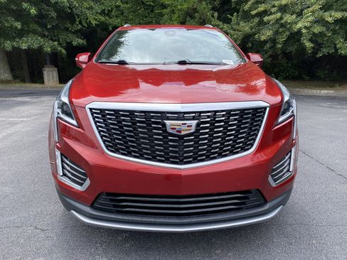 Used 2021 Cadillac XT5 Premium Luxury FWD image 3