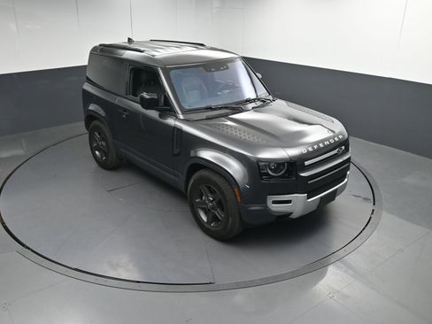 Used 2023 Land Rover Defender 90 S image 38