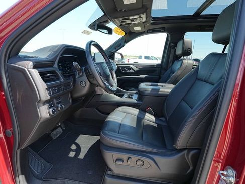 Used 2022 Chevrolet Tahoe RST w/ Luxury Package AWD/4WD image 16