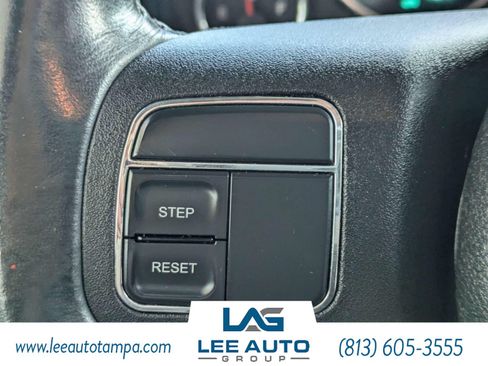 Used 2012 Jeep Wrangler Unlimited Sahara AWD/4WD image 21
