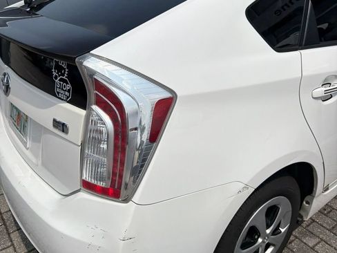 Used 2015 Toyota Prius Two FWD image 20
