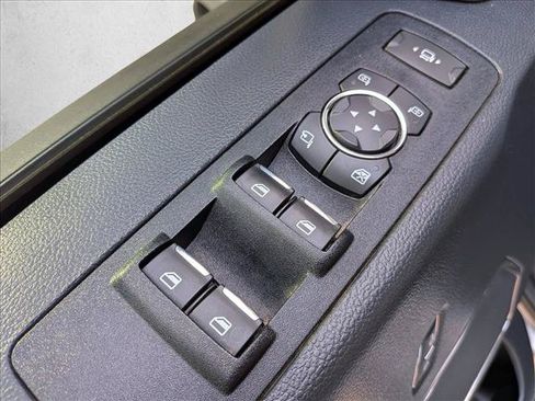 Used 2022 Ford F350 Lariat AWD/4WD image 11