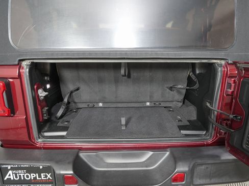 Used 2021 Jeep Wrangler Willys image 11