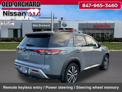 Used 2022 Nissan Pathfinder Platinum w/ Cargo Package AWD/4WD image 6