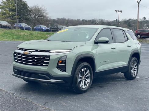 New 2026 Chevrolet Equinox LT w/ Convenience Package II image 3