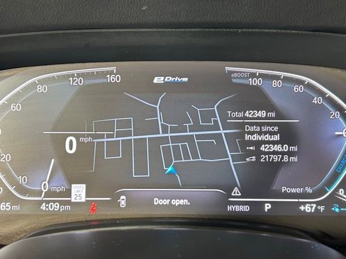 Used 2021 BMW X5 xDrive45e w/ M Sport Package image 28