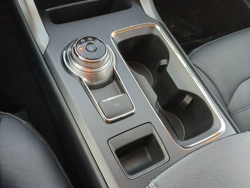 Used 2017 Ford Fusion SE w/ Fusion SE Technology Package image 14