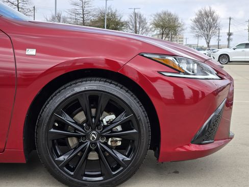 Used 2024 Lexus ES 350 w/ Premium Package image 9
