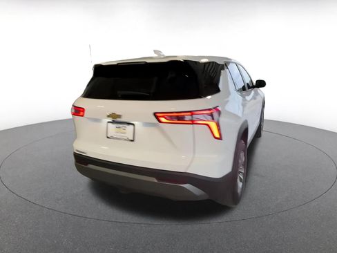 Used 2025 Chevrolet Equinox LT image 13