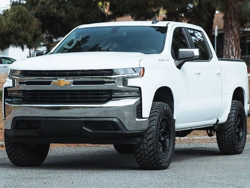 Used 2020 Chevrolet Silverado 1500 LT w/ All-Star Edition image 7