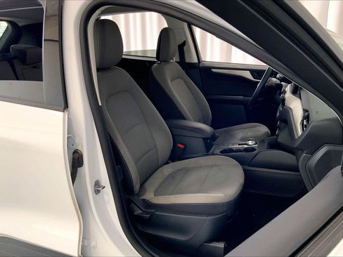 Used 2022 Ford Escape SE w/ SE Sport Appearance Package FWD image 16