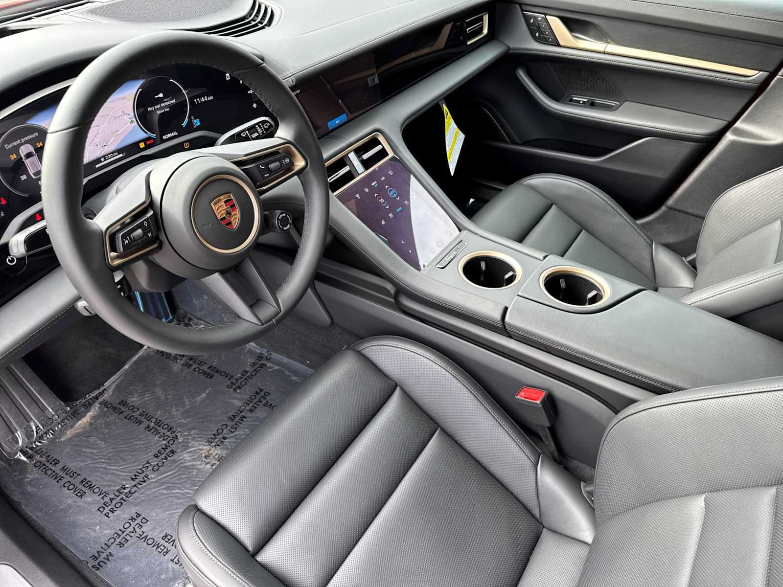 New 2025 Porsche Taycan 4 Cross Turismo AWD/4WD image 4